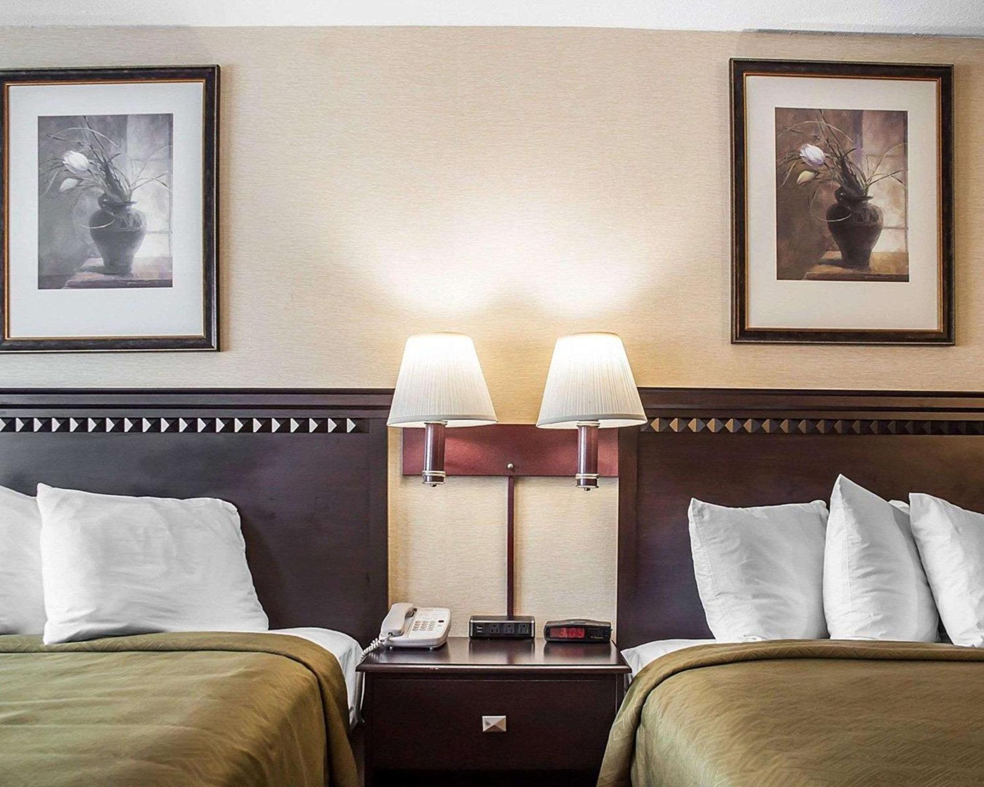 Econo Lodge Elmira-Corning Fisherville Екстер'єр фото